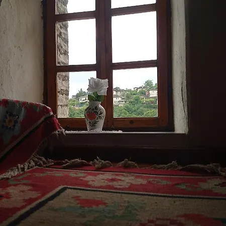 Salaria ゲストハウス 4*