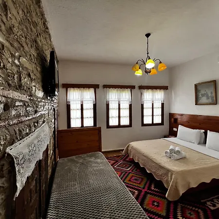 Salaria Gjirokastër