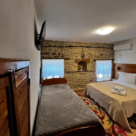 Salaria 4* Gjirokastër
