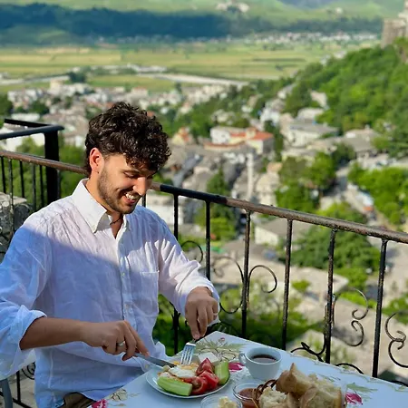 Salaria Guest house