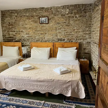 Salaria Guest house
