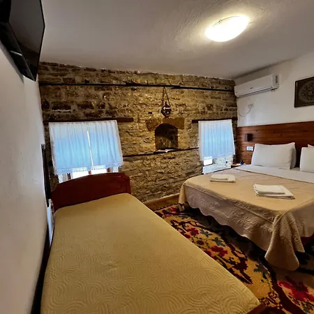 Salaria Guest house