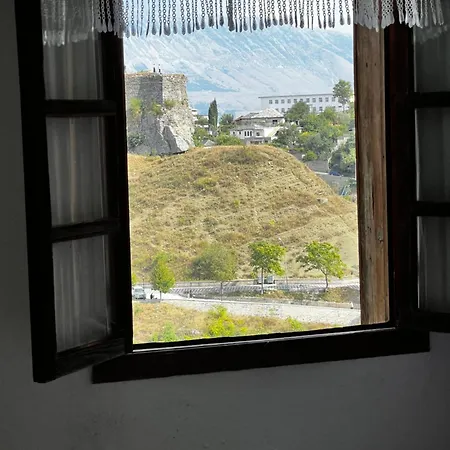 Salaria