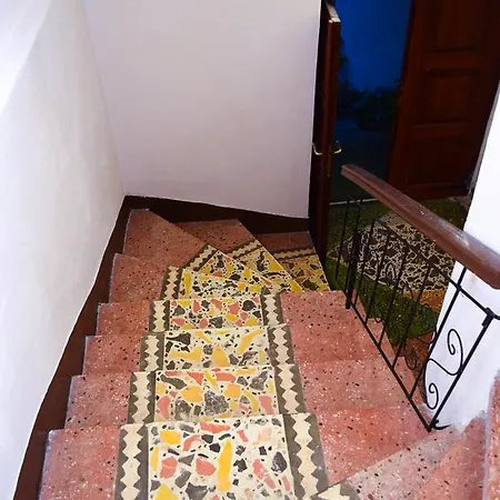 Salaria