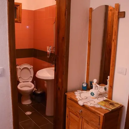 Salaria Gjirokaster