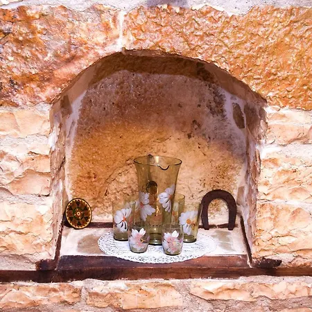 Salaria Gjirokaster