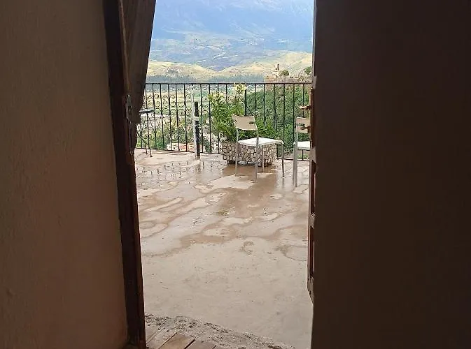 Salaria Gjirokaster