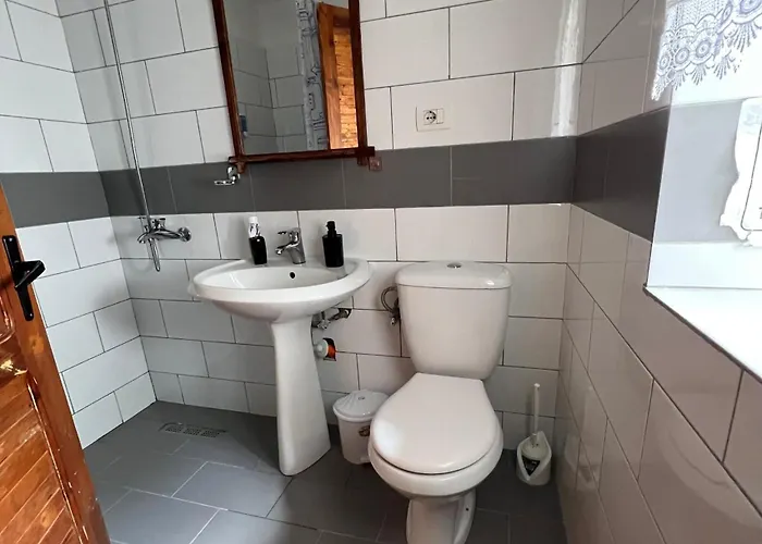 Salaria Gjirokaster